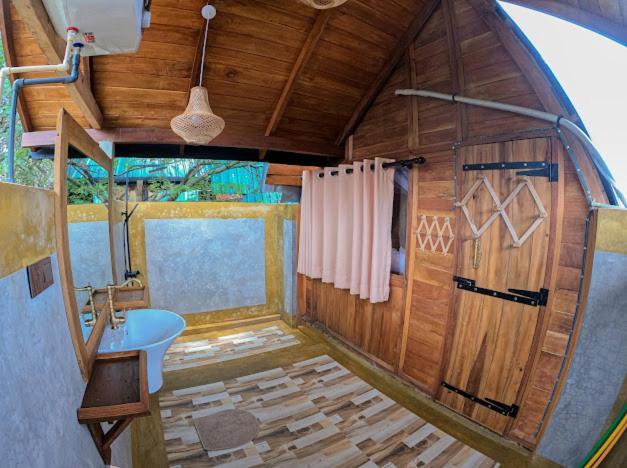 Sundown Lake Hotel & Spa Habarana Bagian luar foto