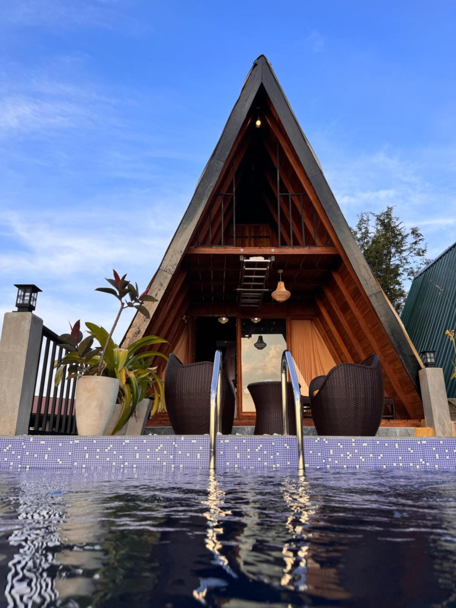 Sundown Lake Hotel & Spa Habarana Bagian luar foto